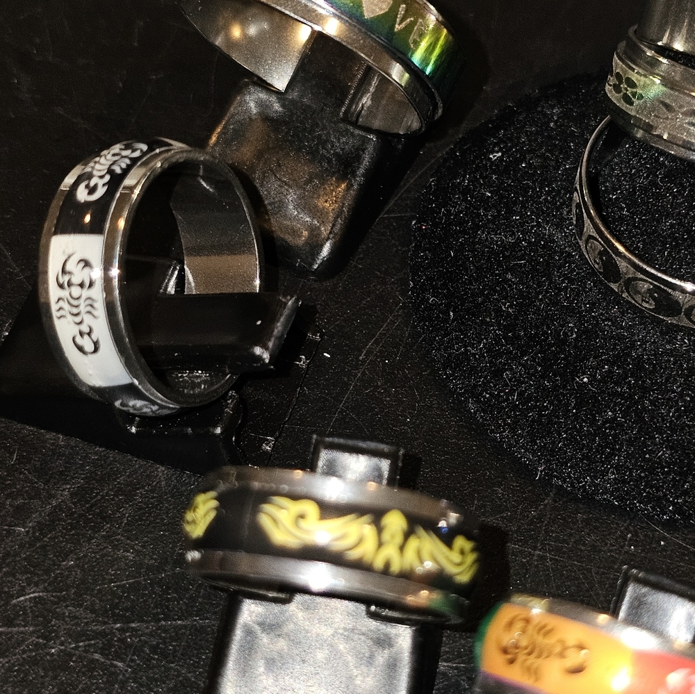 Rings O - Picture 4 of 7